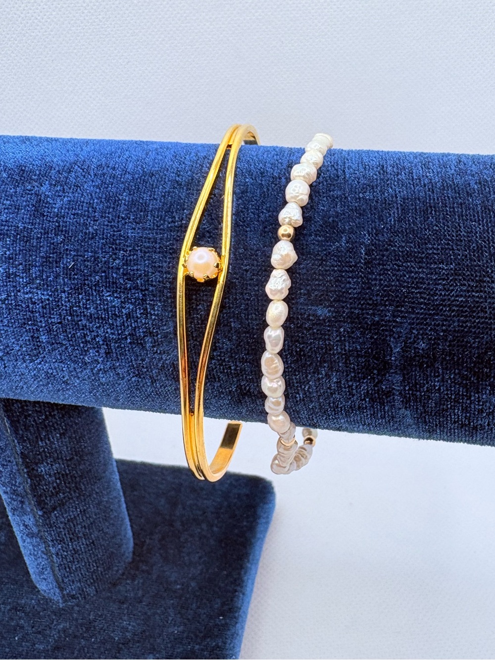 Vintage Set Of 2 Delicate Faux Pearl Bracelets Goldtone Size 7.5 Cuff Bead Stack